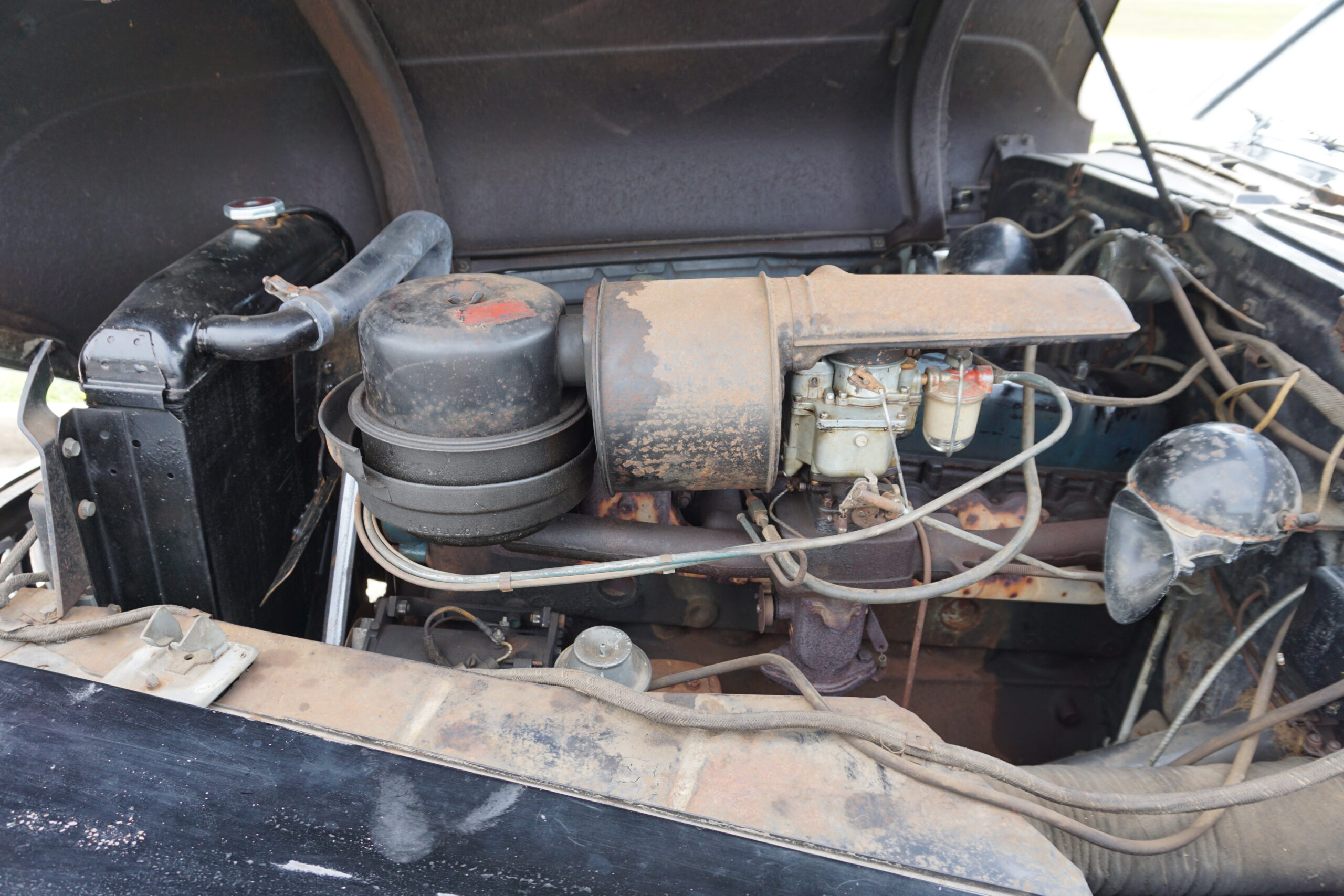 Moteur huit cylindres en ligne d’une Buick Roadmaster de 1948