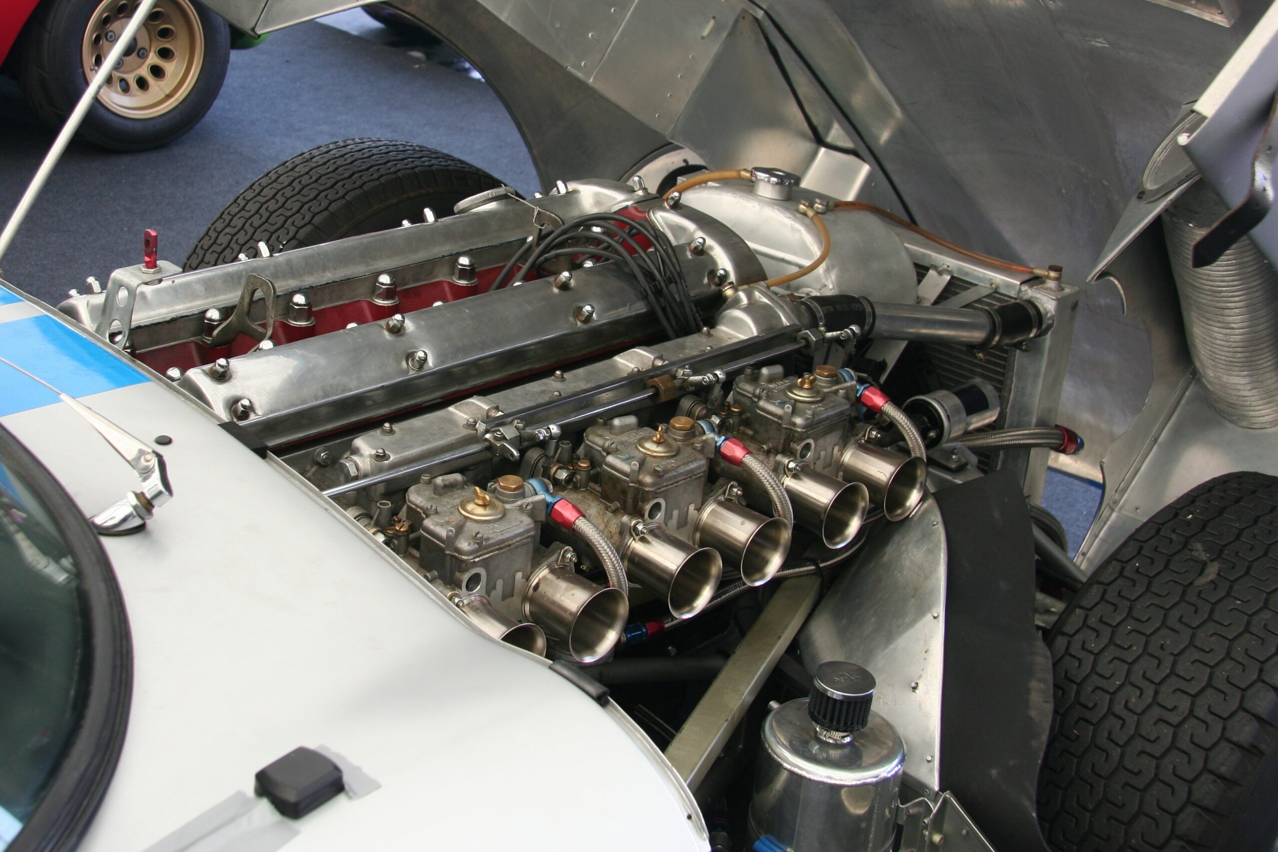 Moteur six-cylindres d’une Jaguar Type E