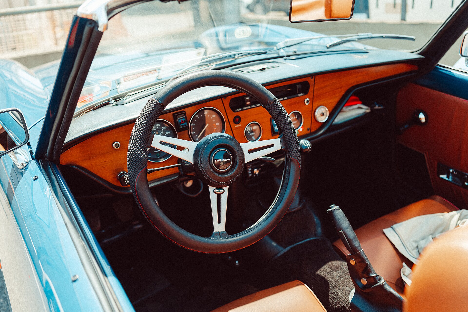 Habitacle d’une Triumph Spitfire ancienne