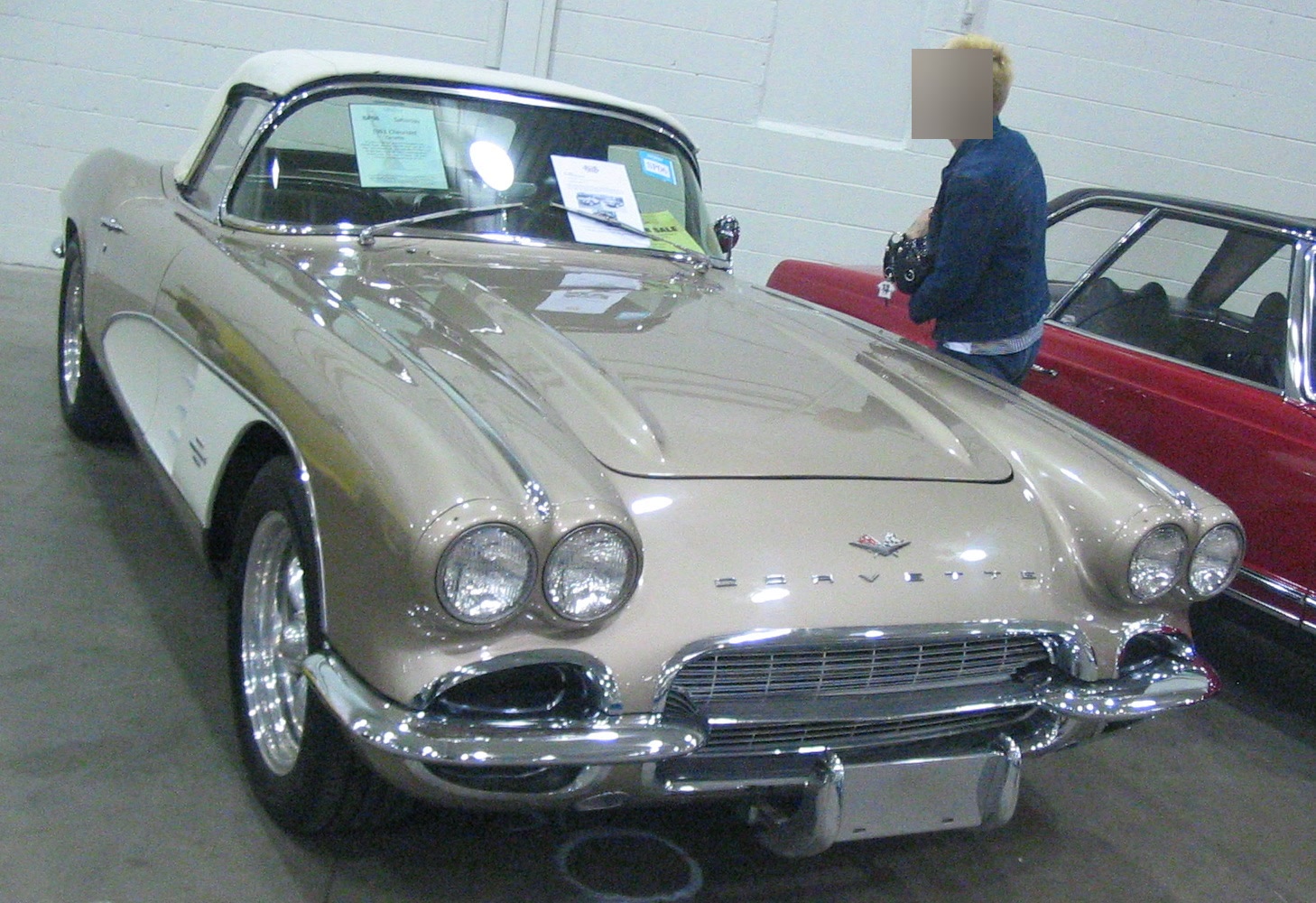 Chevrolet Corvette de collection exposée lors d’une vente aux enchères