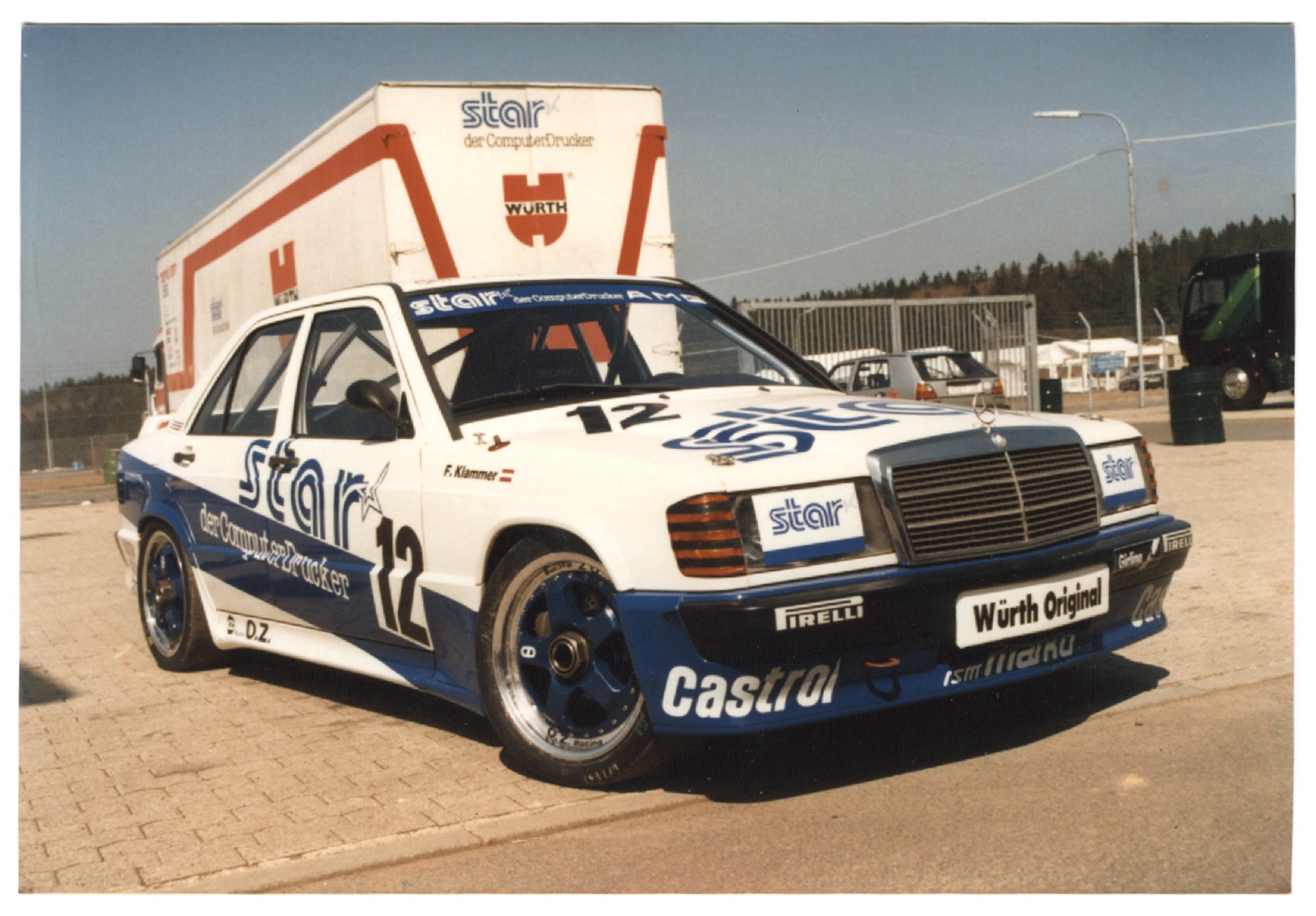 Mercedes-Benz 190 E 2.3-16 de compétition en configuration DTM