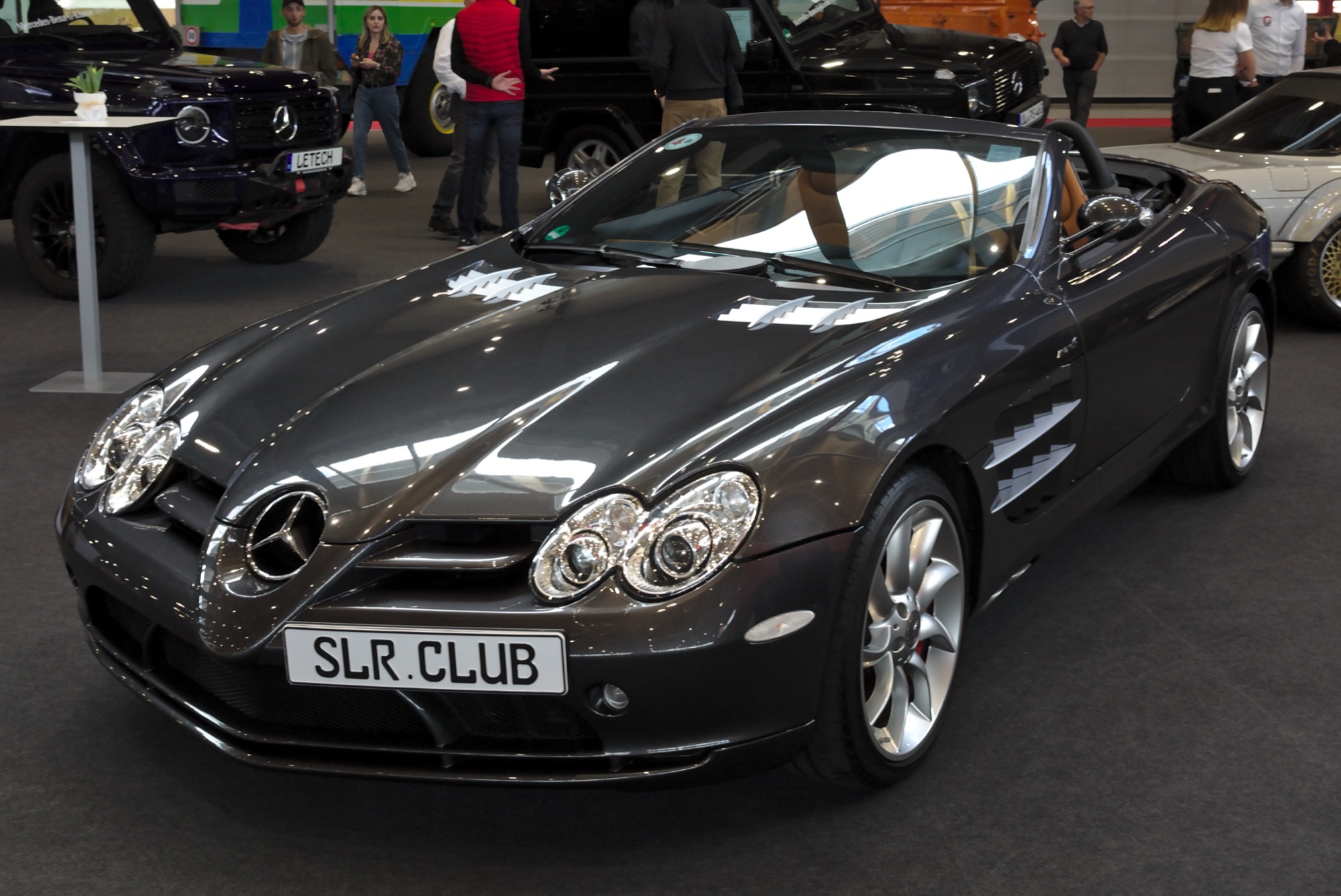 Mercedes-Benz SLR McLaren Roadster noire